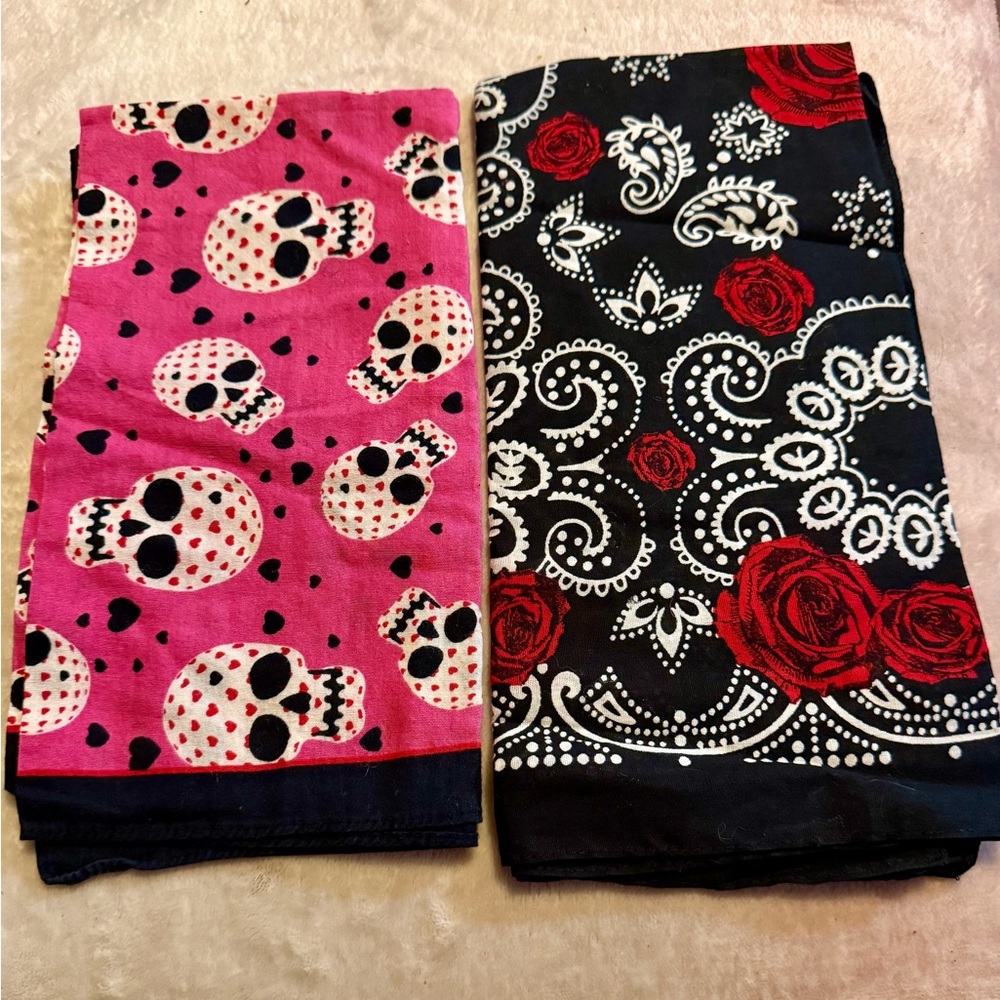 Floral and Skull Patterned Bandana Set - Picture 3 of 9
